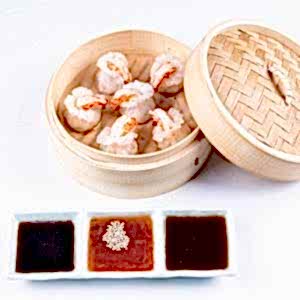 Дим самы c креветками и бамбуком