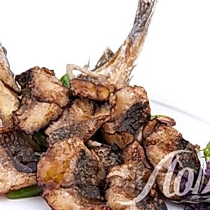 Дорадо с грибами в соевом соусе