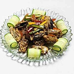 Салат из баклажанов в соевом соусе