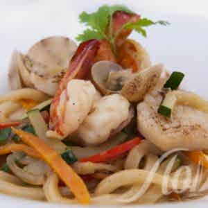 Удон с морепродуктами