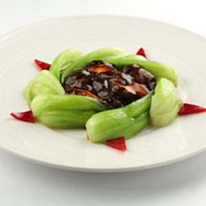 Пак чой с шиитаке на воке